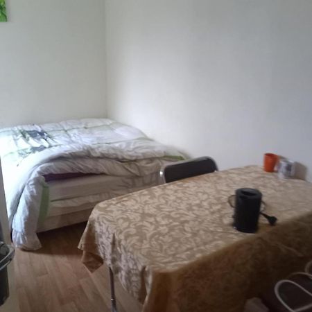 Chambre A Louer En Nuite Le Mans Esterno foto